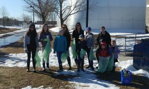 Alicia Linklater featured in group photo at earth day clean up - april 2018